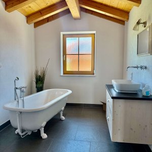 Gäste-WC mit Badewanne
