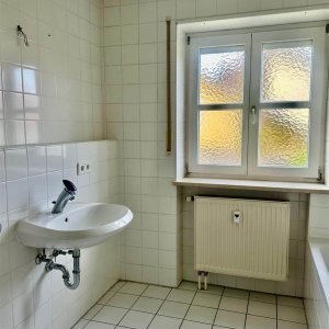 Bad mit Badewanne