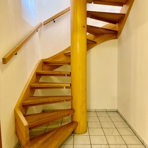Treppe UG