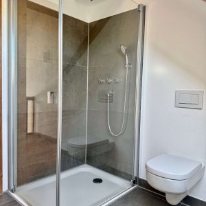 ..mit Dusche
